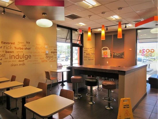 dunkin-donuts-seating-area-interior